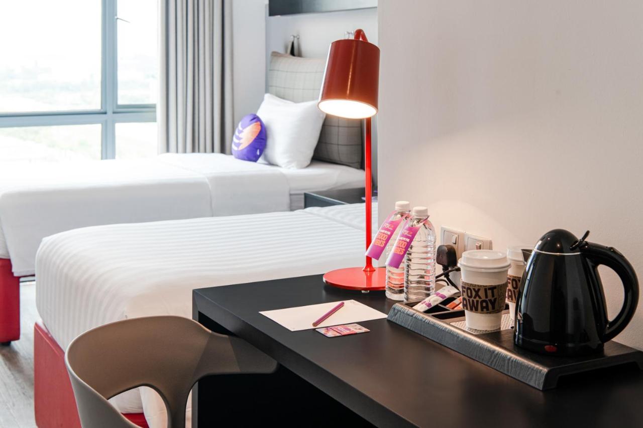 FOX Lite DPulze Cyberjaya by Ascott Hotel Bagian luar foto